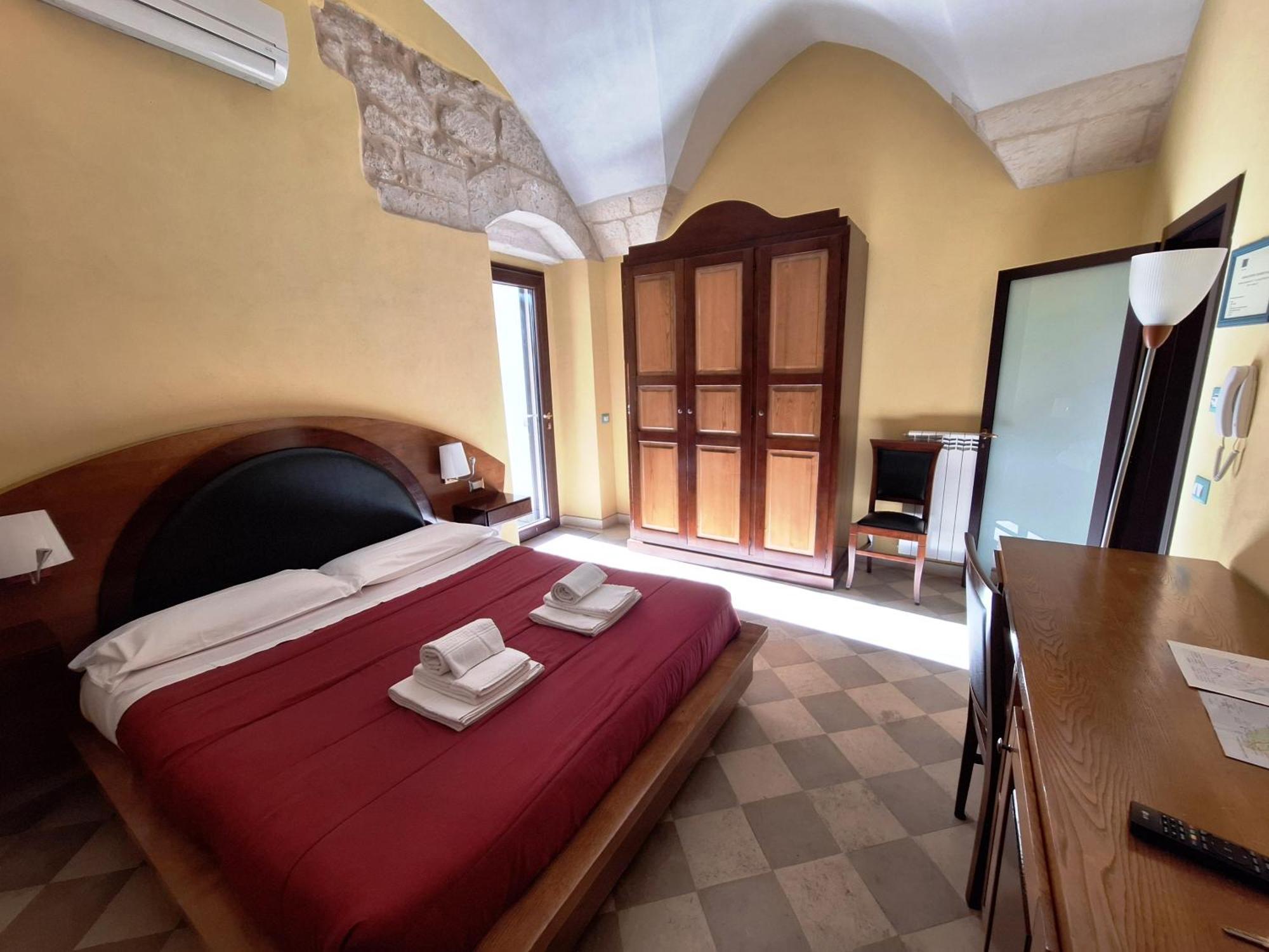 B&B Residenza Pizziniaco Лечче Экстерьер фото