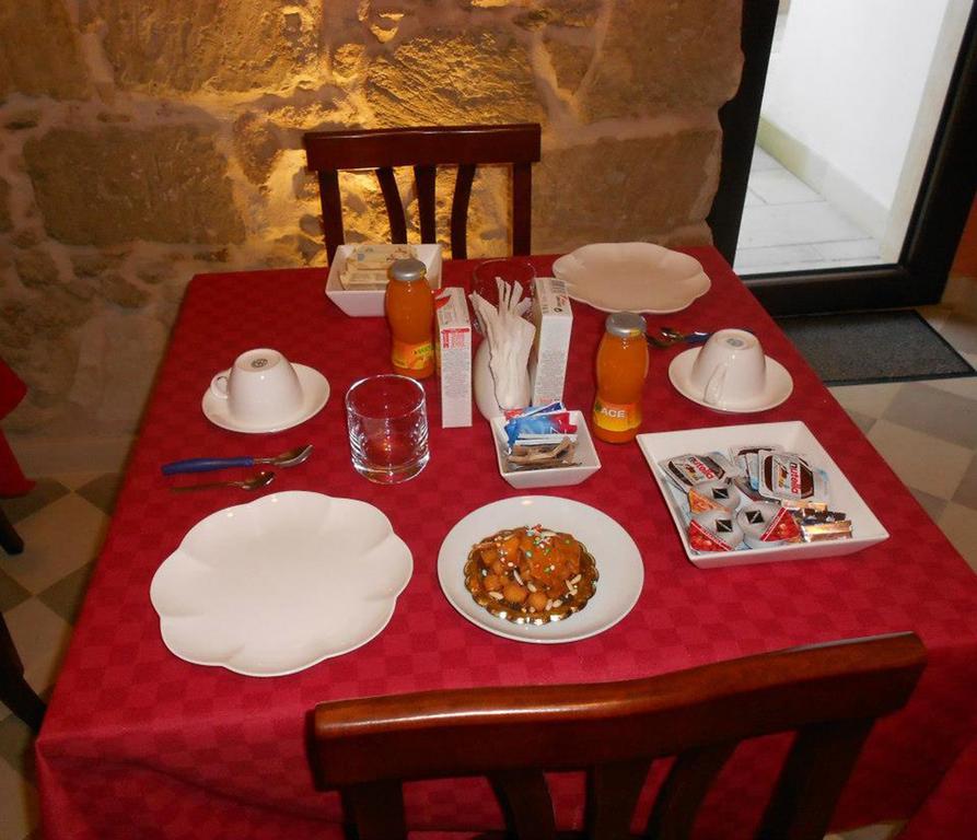 B&B Residenza Pizziniaco Лечче Экстерьер фото