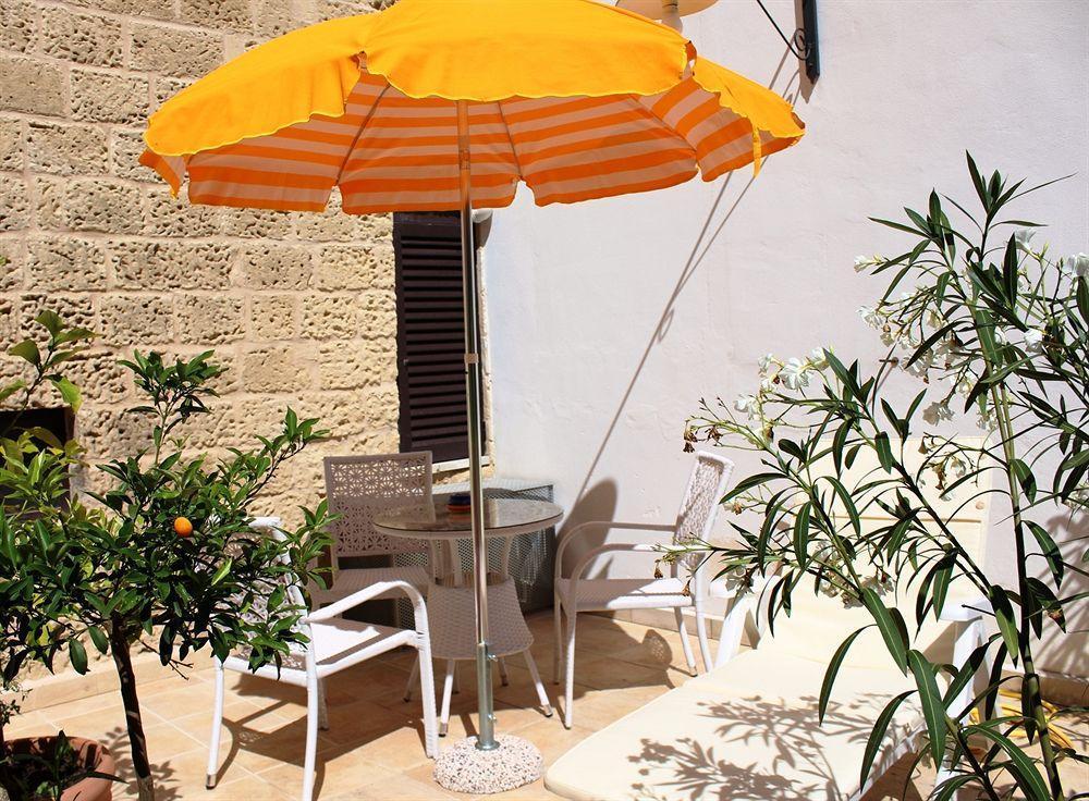 B&B Residenza Pizziniaco Лечче Экстерьер фото